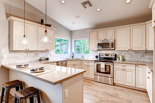 Are Antique White Kitchen Cabinets Ideal for a Modern Home