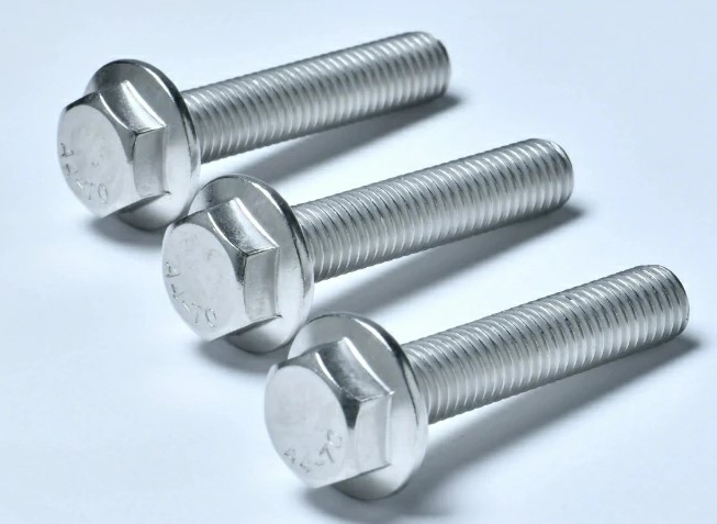 A Comparative Guide: Nuts vs. Bolts